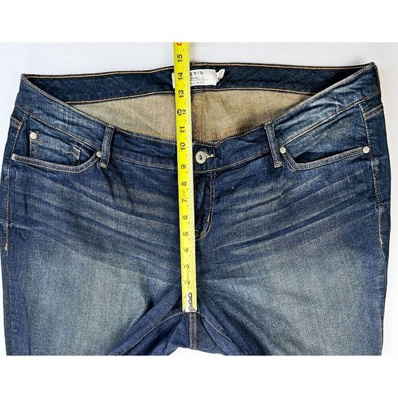 Torrid Denim Size 22T Women's 34 Inch Inseam Straight Blue Denim 5 Pocket Jeans - Picture 3 of 13